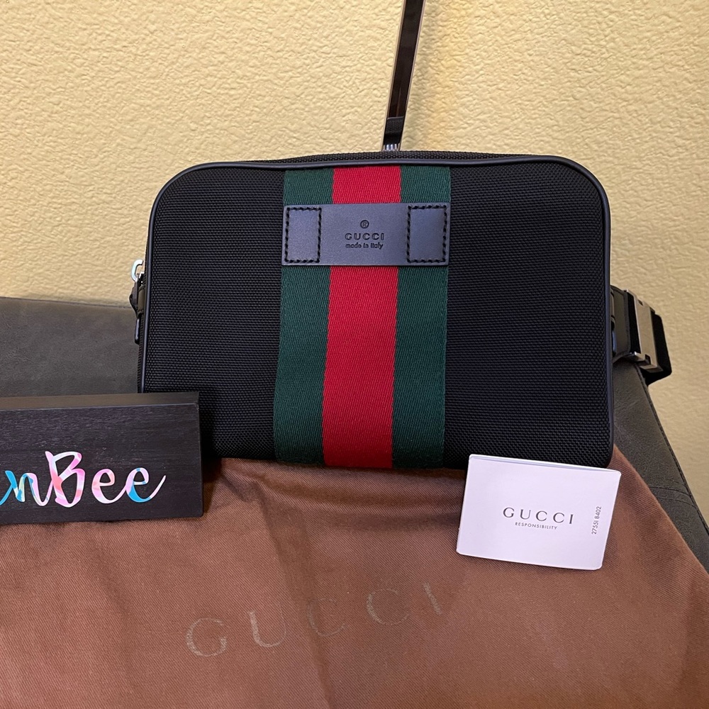 Authentic Gucci Fanny Pack/ Belt bag